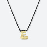Halskette mit Buchstaben E